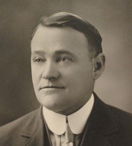 Who's that guy: old photo in Saskatchewan time capsule leads to modern mystery | iNFOnews.ca Who's that guy: old photo in Saskatchewan time capsule leads to modern mystery | iNFOnews.ca