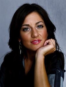 Ex-`Bachelorette' Jillian Harris to host `Love It or List It' Vancouver spinoff | iNFOnews.ca Ex-`Bachelorette' Jillian Harris to host `Love It or List It' Vancouver spinoff | iNFOnews.ca