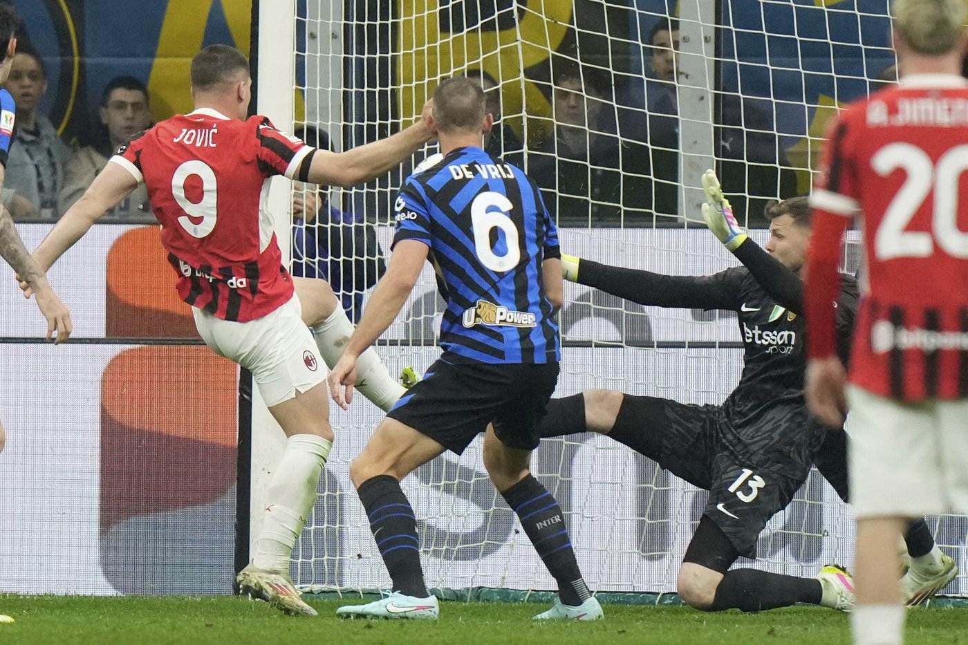 AC Milan ruins Inter's treble bid with derby win to reach Italian Cup final | iNFOnews.ca