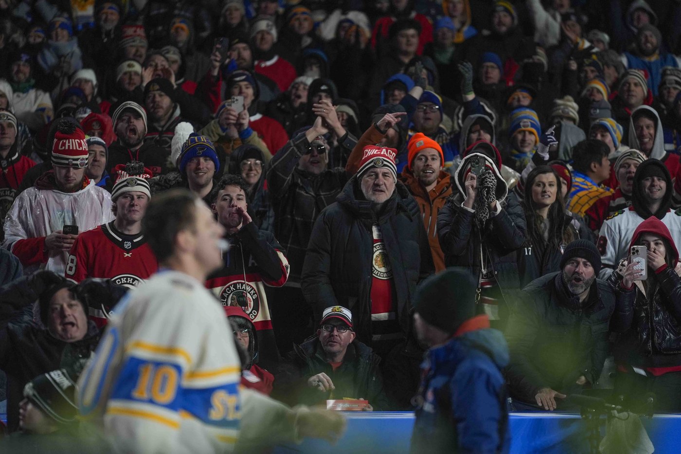 Cam Fowler scores twice as the Blues beat the Blackhawks 6-2 in the Winter Classic at Wrigley Field | iNFOnews.ca
