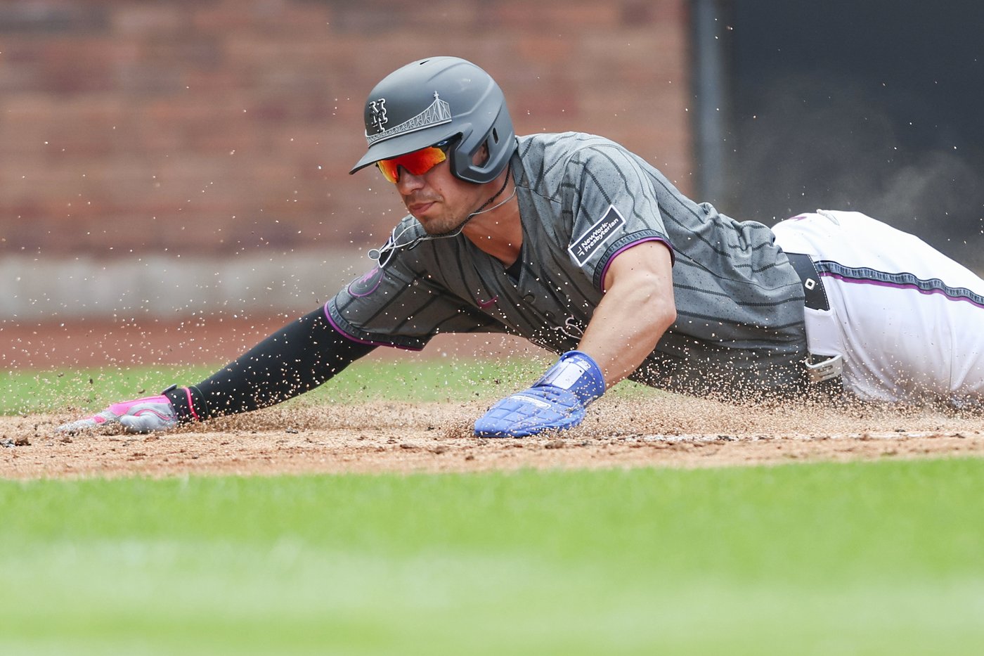 Soto scores tiebreaking run in 8th as Mets prevent sweep by Reds | iNFOnews.ca