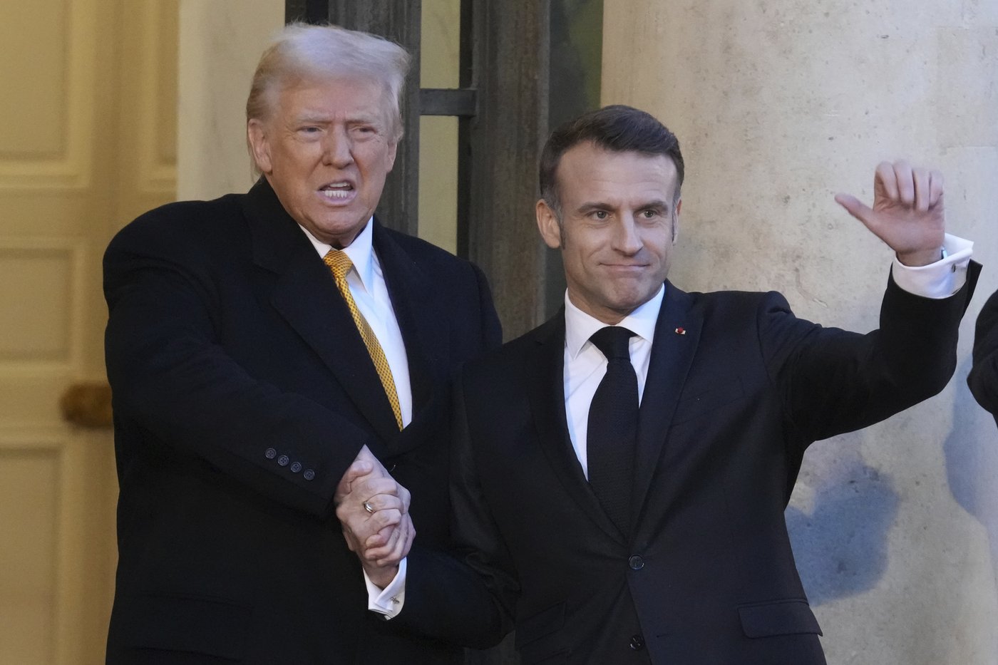 Trump is welcomed by Macron to Paris with presidential pomp and joined by Zelenskyy for their talks | iNFOnews.ca Trump is welcomed by Macron to Paris with presidential pomp and joined by Zelenskyy for their talks | iNFOnews.ca
