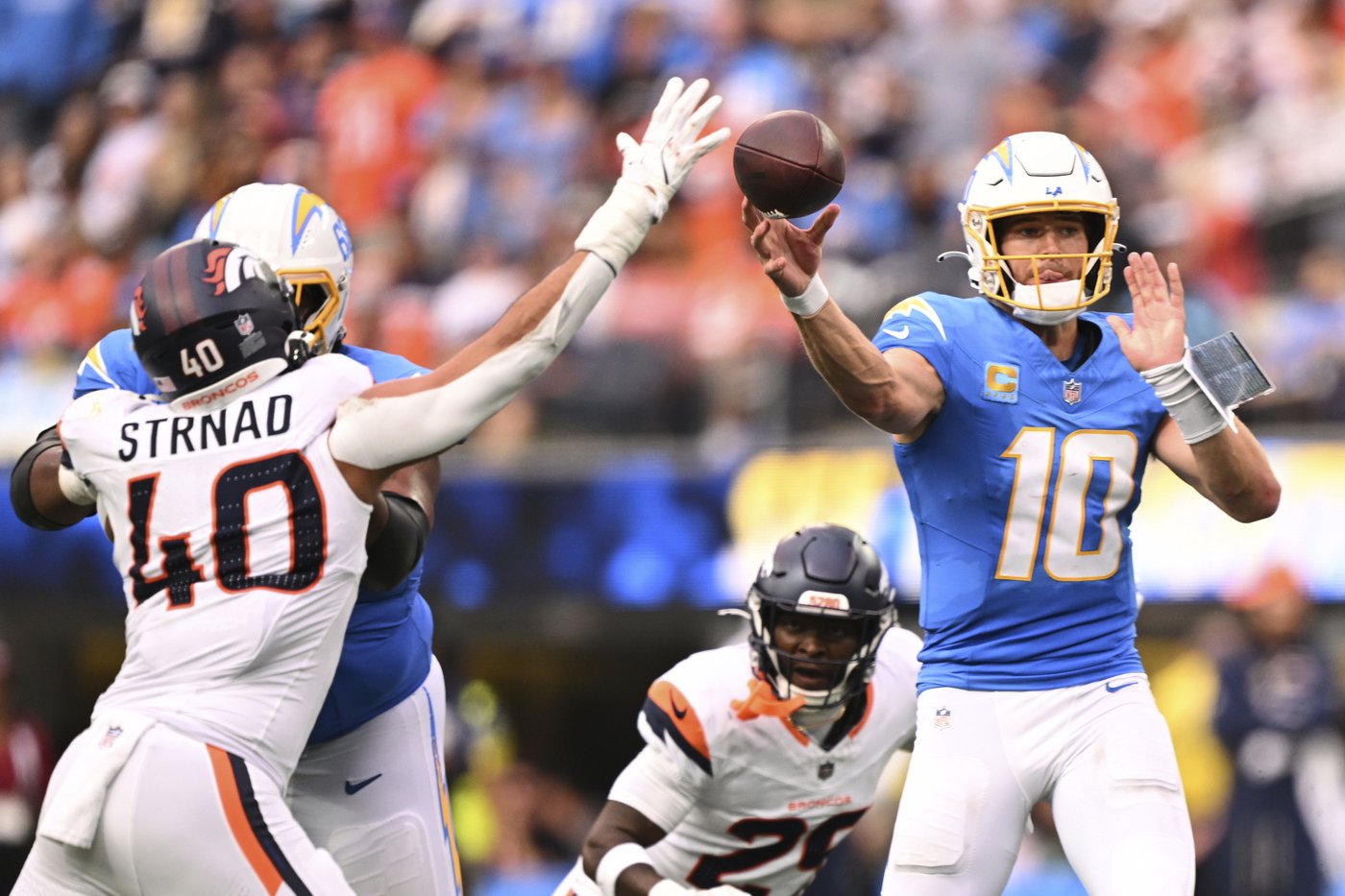 Justin Herbert and the Chargers are building buzz with a 3-0 start against division opponents | iNFOnews.ca