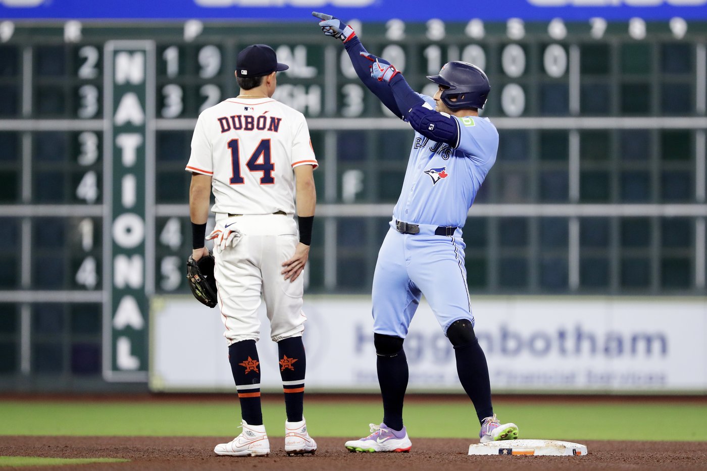 Christian Walker homers in 3-run 2nd, Astros beat Blue Jays 3-1 for series sweep | iNFOnews.ca