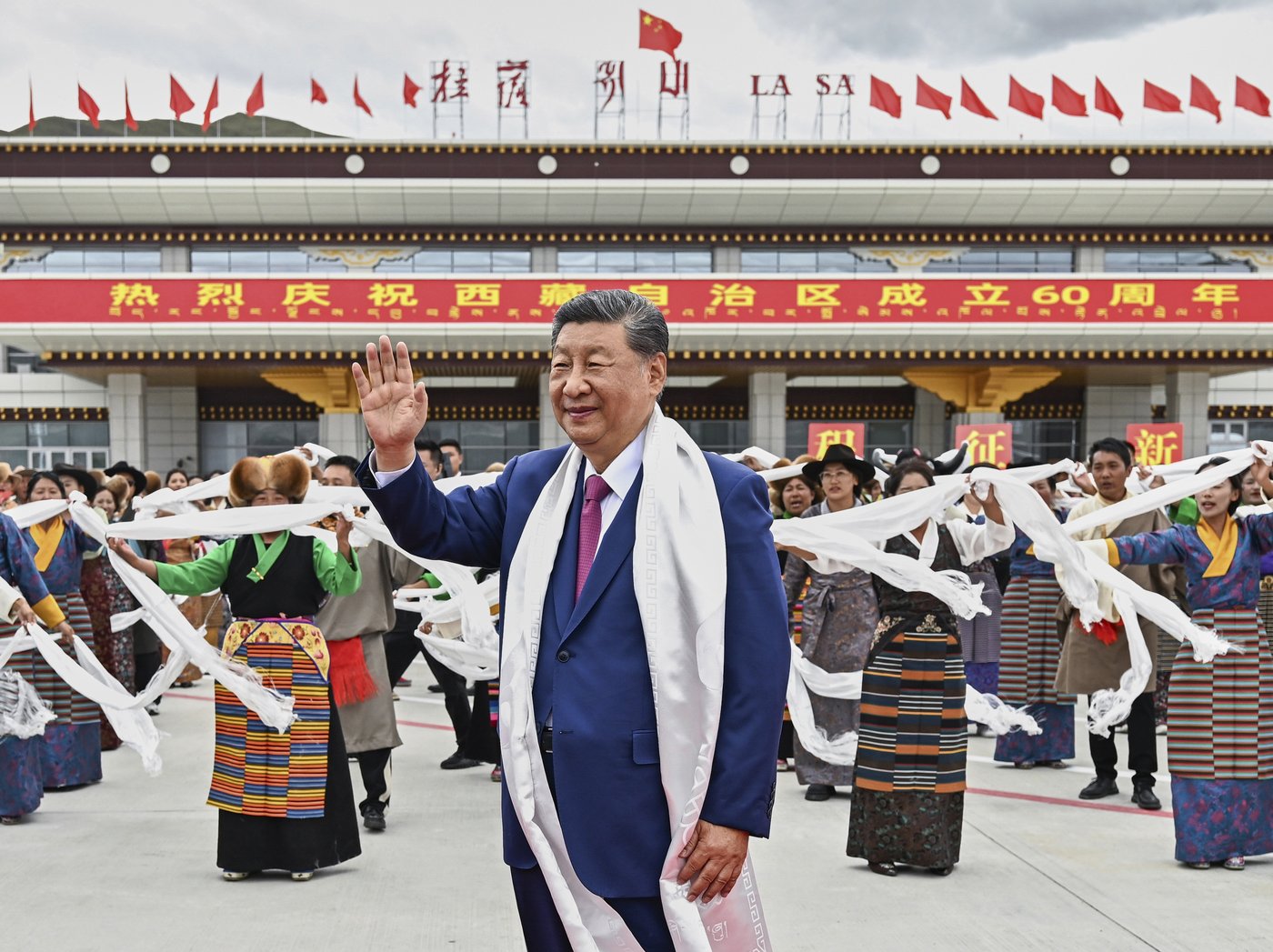 Grand ceremony and parade mark 60 years of Chinese Communist Party rule in Tibet | iNFOnews.ca