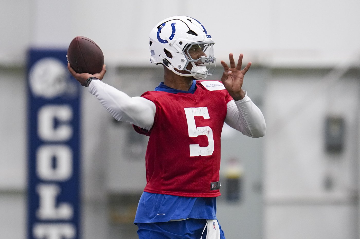 Colts QB Anthony Richardson is sidelined indefinitely with a right shoulder injury | iNFOnews.ca Colts QB Anthony Richardson is sidelined indefinitely with a right shoulder injury | iNFOnews.ca