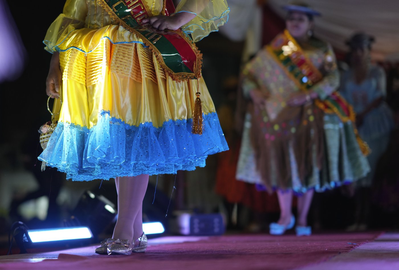 In Bolivia's scrappy highlands, proud Indigenous Cholas take the runway by storm | iNFOnews.ca