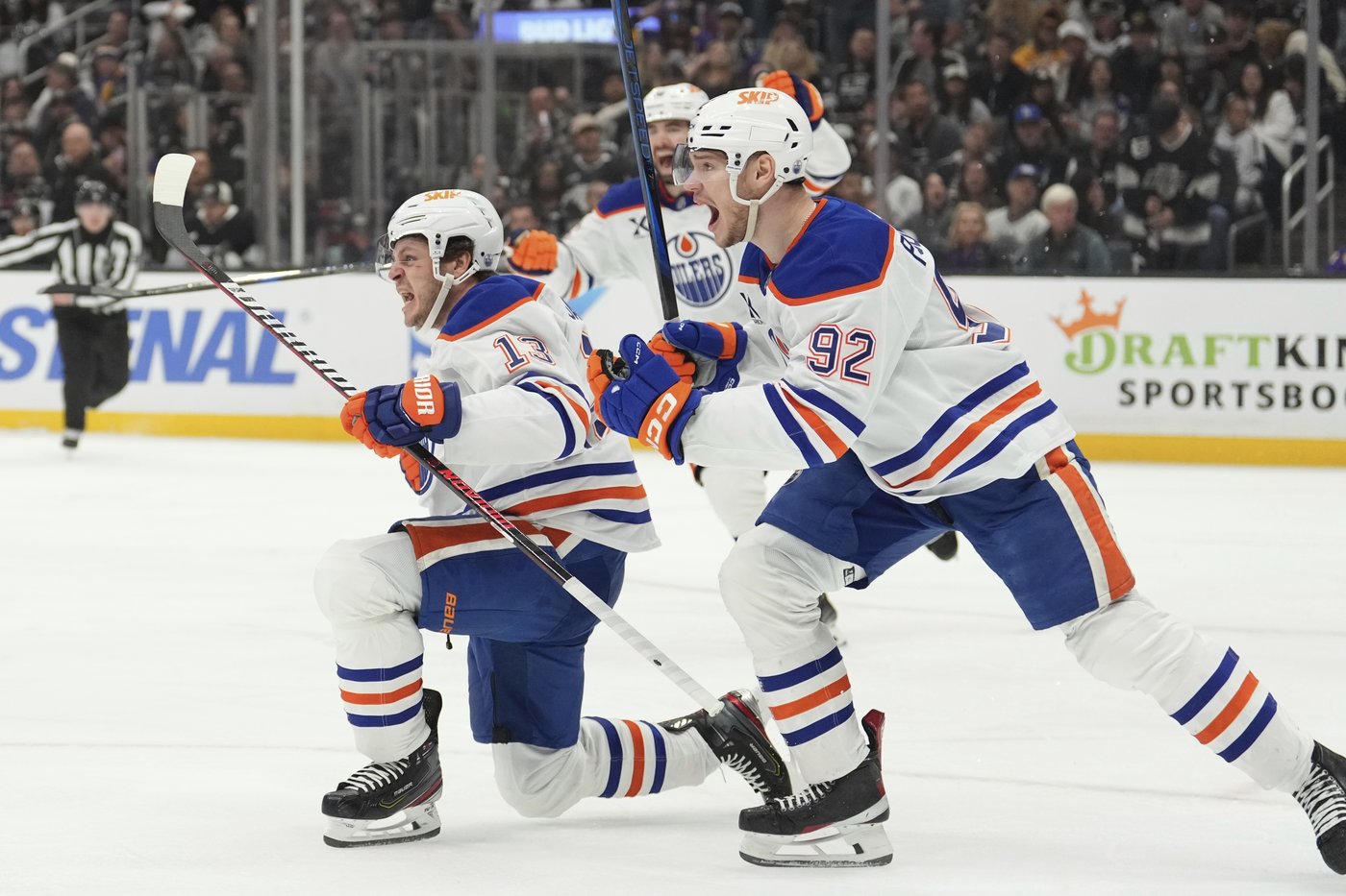 Janmark's goal lifts surging Oilers over Kings 3-1, visitors grab 3-2 series lead | iNFOnews.ca Janmark's goal lifts surging Oilers over Kings 3-1, visitors grab 3-2 series lead | iNFOnews.ca