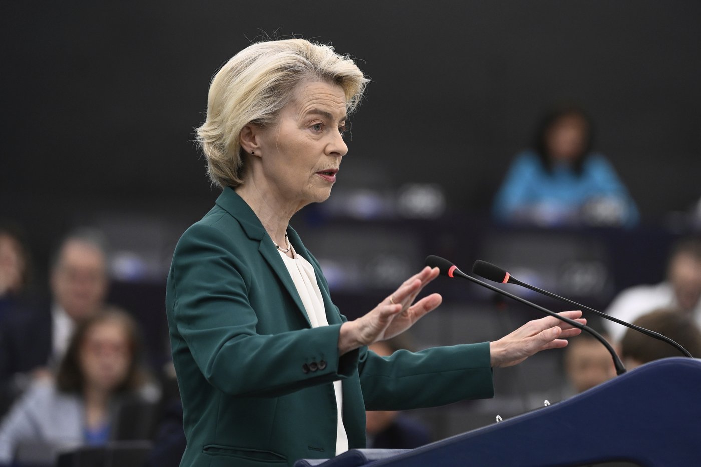 EU chief von der Leyen faces a confidence vote. Hungary's leader says she must go | iNFOnews.ca EU chief von der Leyen faces a confidence vote. Hungary's leader says she must go | iNFOnews.ca