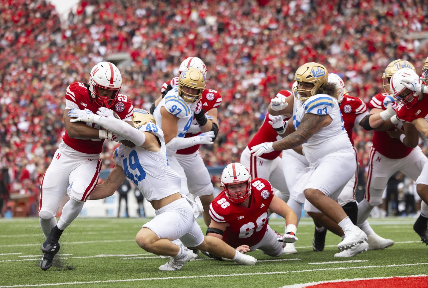 UCLA defense holds off Nebraska late, Bruins win 27-20 for their second straight victory | iNFOnews.ca UCLA defense holds off Nebraska late, Bruins win 27-20 for their second straight victory | iNFOnews.ca