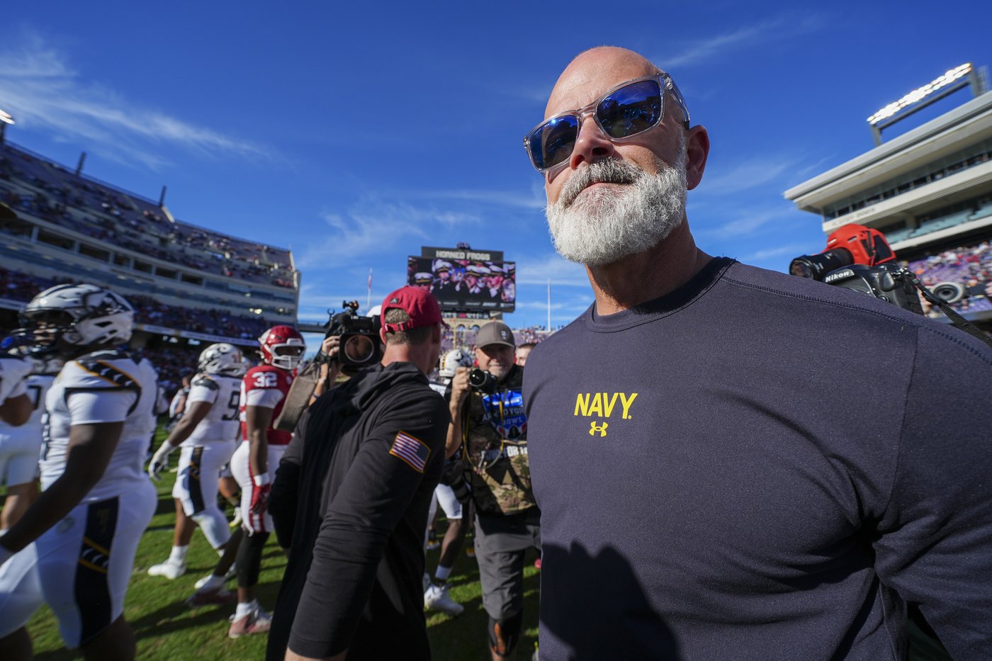 Navy gets 95-yard TD run from Horvath and stops 2-point try to beat Oklahoma in Armed Forces Bowl | iNFOnews.ca Navy gets 95-yard TD run from Horvath and stops 2-point try to beat Oklahoma in Armed Forces Bowl | iNFOnews.ca