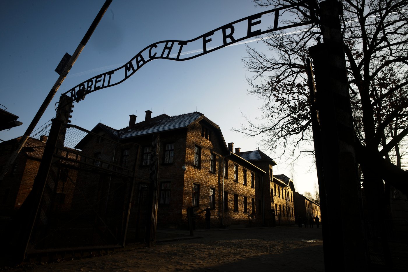 Faith leaders condemn a Pennsylvania Halloween parade float with an Auschwitz sign | iNFOnews.ca Faith leaders condemn a Pennsylvania Halloween parade float with an Auschwitz sign | iNFOnews.ca