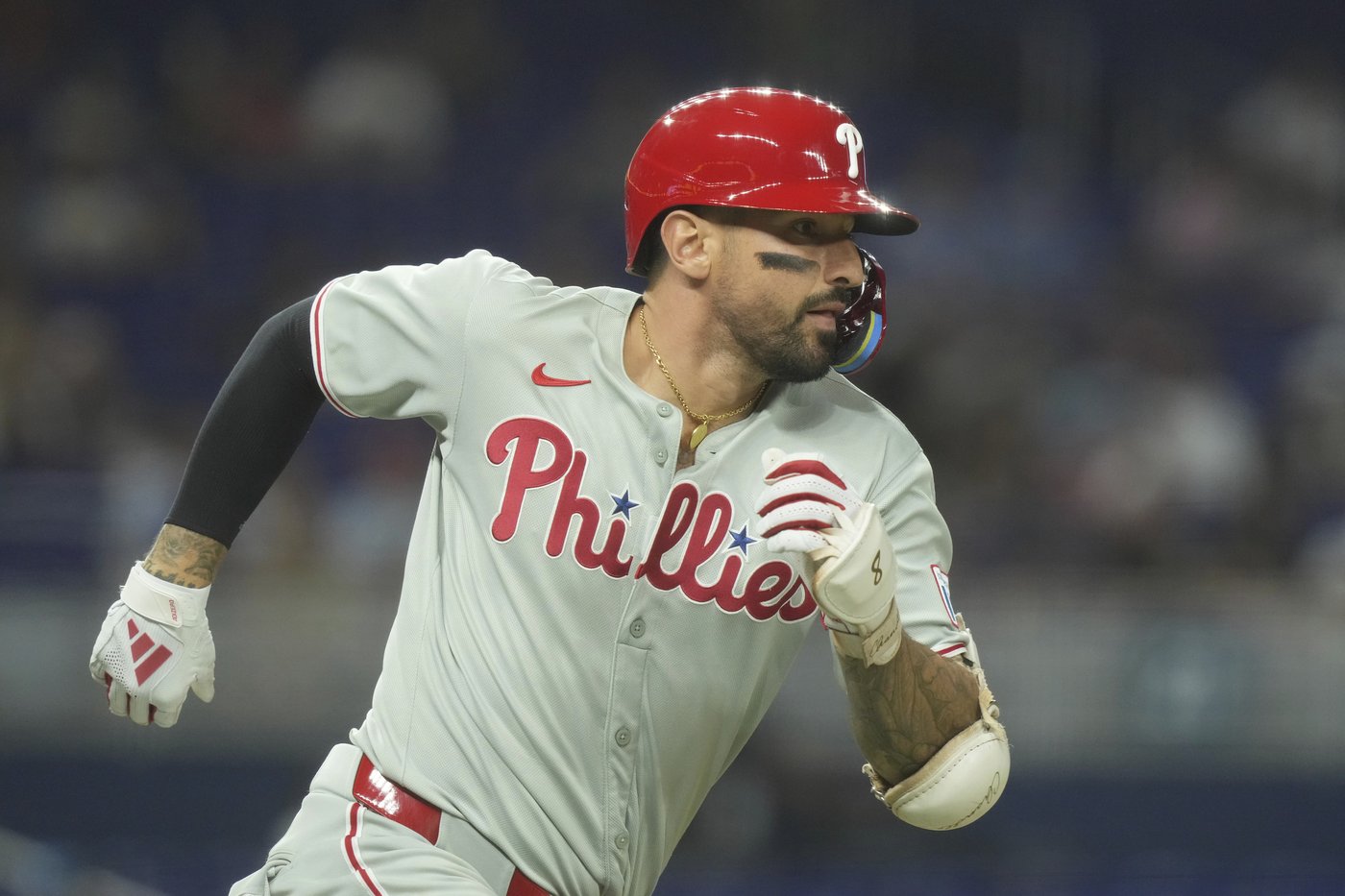 Nick Castellanos returns to Phillies lineup after benching and makes game-sealing catch vs Marlins | iNFOnews.ca