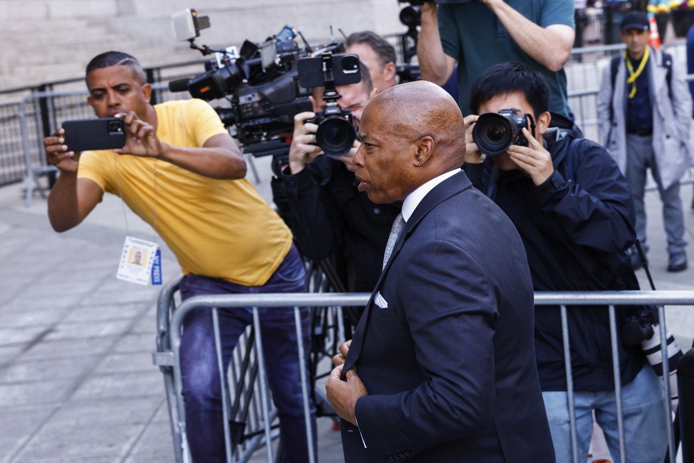NYC Mayor Eric Adams gets April 2025 trial date as his lawyers fight to get bribery charge tossed | iNFOnews.ca