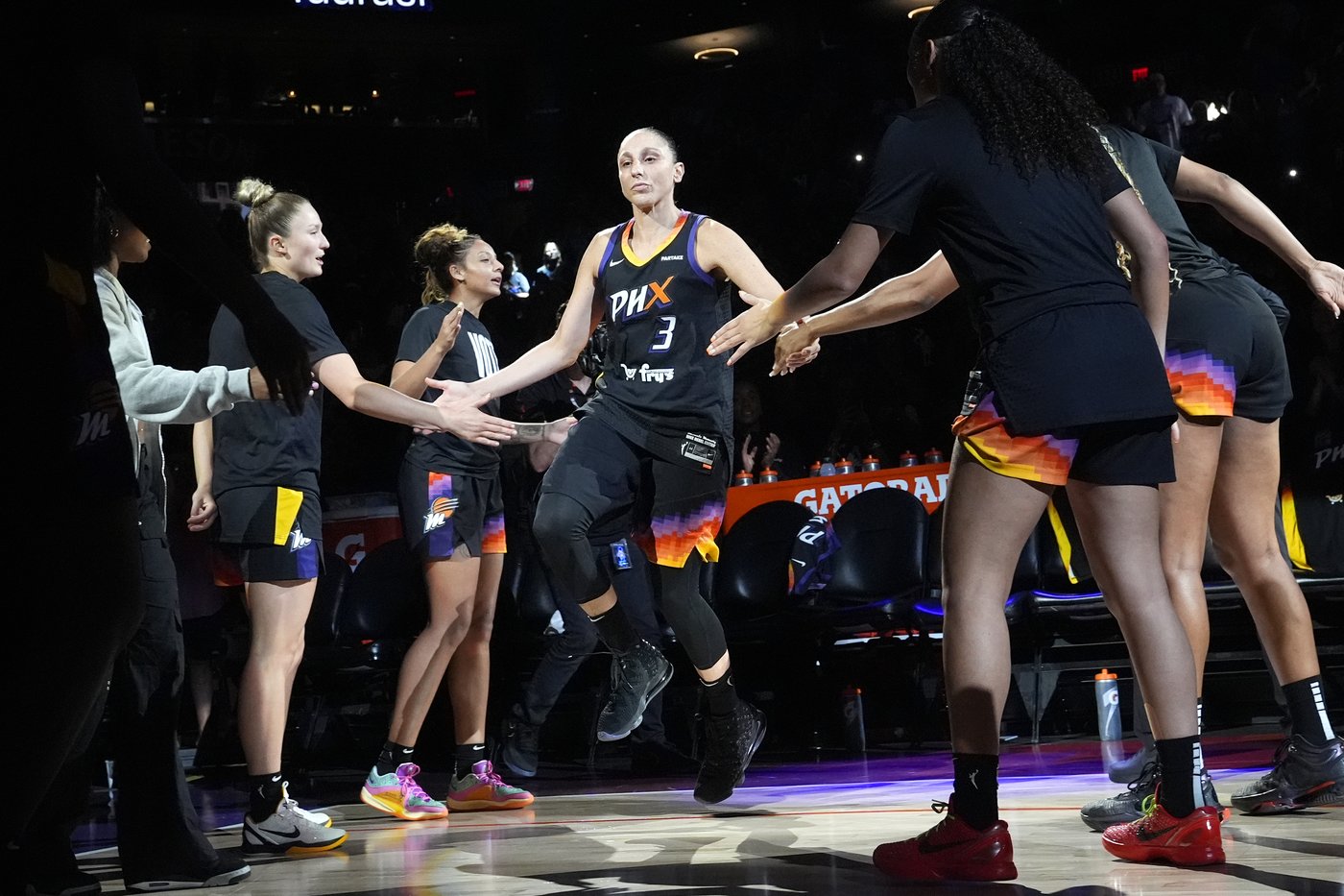 Nneka Ogwumike scores 17, Storm spoil Diana Taurasi's night with 89-70 win over Mercury | iNFOnews.ca Nneka Ogwumike scores 17, Storm spoil Diana Taurasi's night with 89-70 win over Mercury | iNFOnews.ca