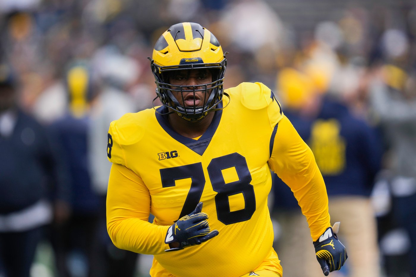 Dolphins select Michigan defensive tackle Kenneth Grant with No. 13 pick in the NFL draft | iNFOnews.ca Dolphins select Michigan defensive tackle Kenneth Grant with No. 13 pick in the NFL draft | iNFOnews.ca