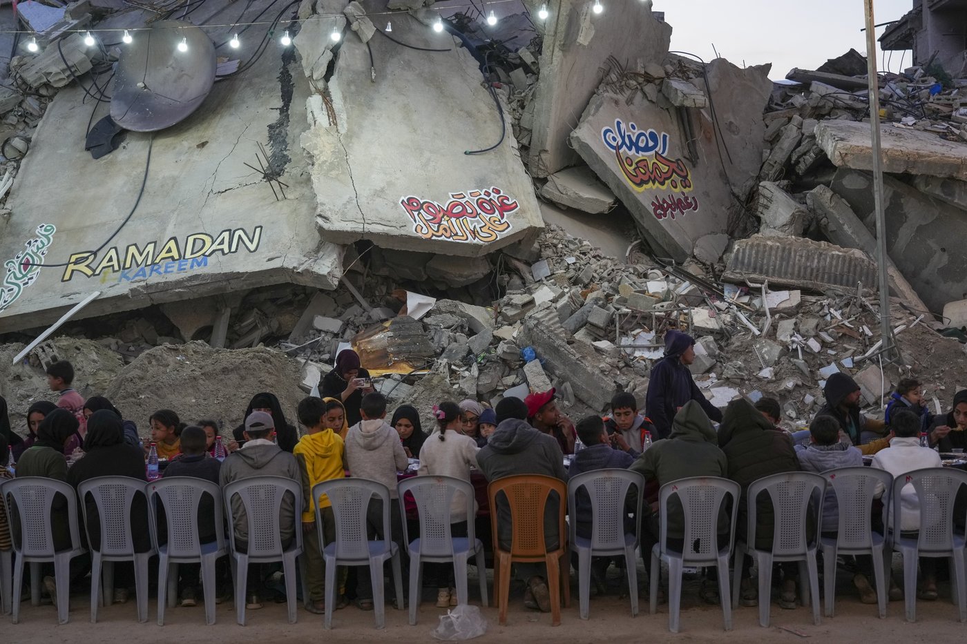 Israel has cut off all supplies to Gaza. Here's what that means | iNFOnews.ca Israel has cut off all supplies to Gaza. Here's what that means | iNFOnews.ca