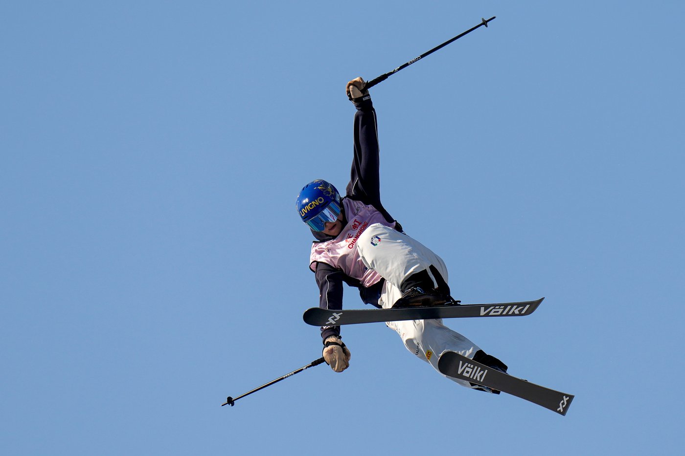 Freestyle skier Flora Tabanelli joins crowded injured list for host Italy ahead of the Olympics | iNFOnews.ca