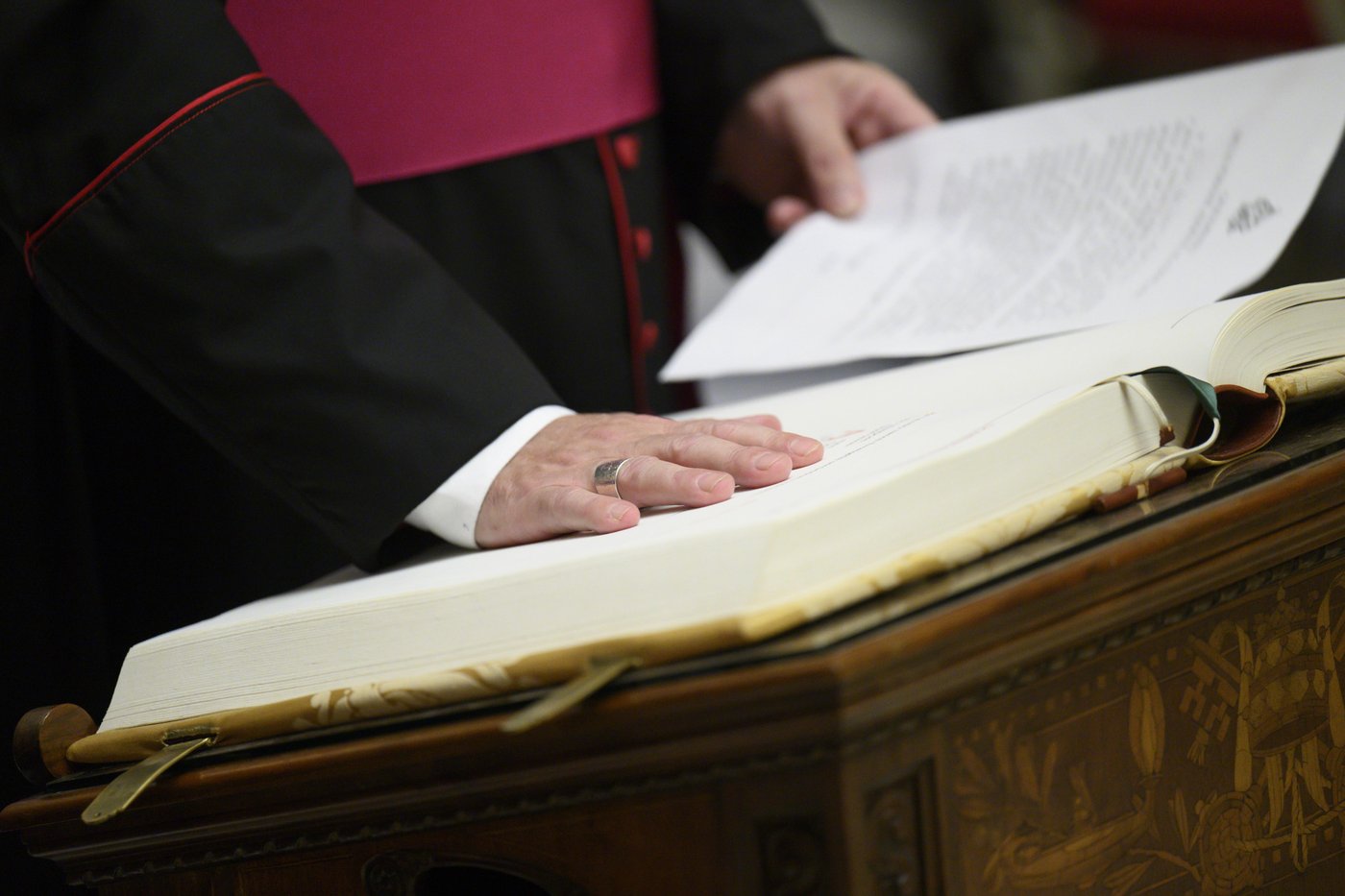 Cardinals wrap up pre-conclave meetings still uncertain about who should follow Pope Francis | iNFOnews.ca Cardinals wrap up pre-conclave meetings still uncertain about who should follow Pope Francis | iNFOnews.ca