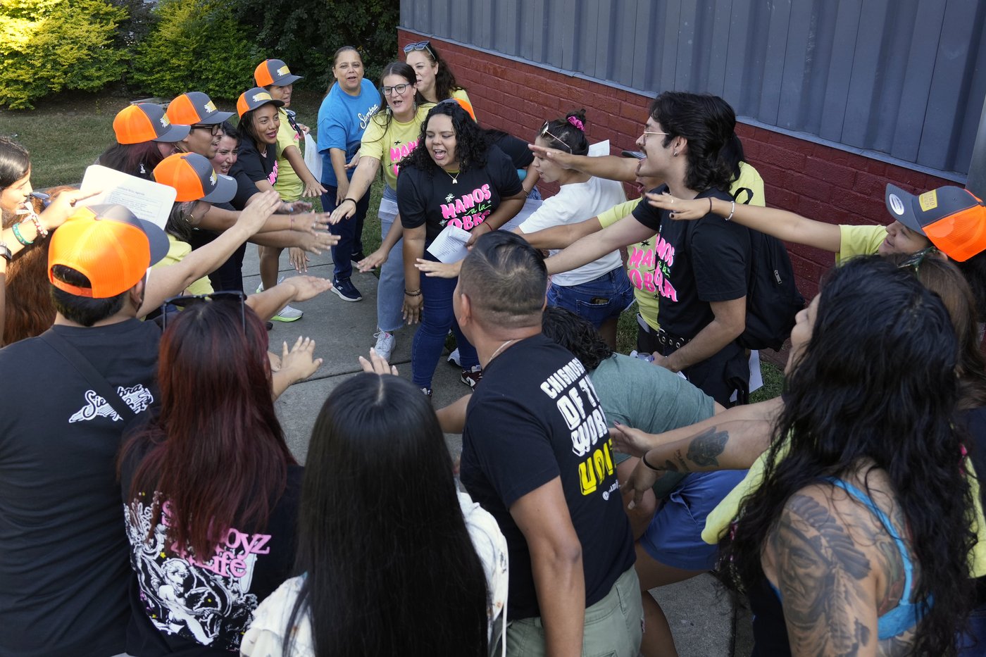 Voting groups that got a boost from Harris' candidacy are still working to persuade voters of color | iNFOnews.ca Voting groups that got a boost from Harris' candidacy are still working to persuade voters of color | iNFOnews.ca