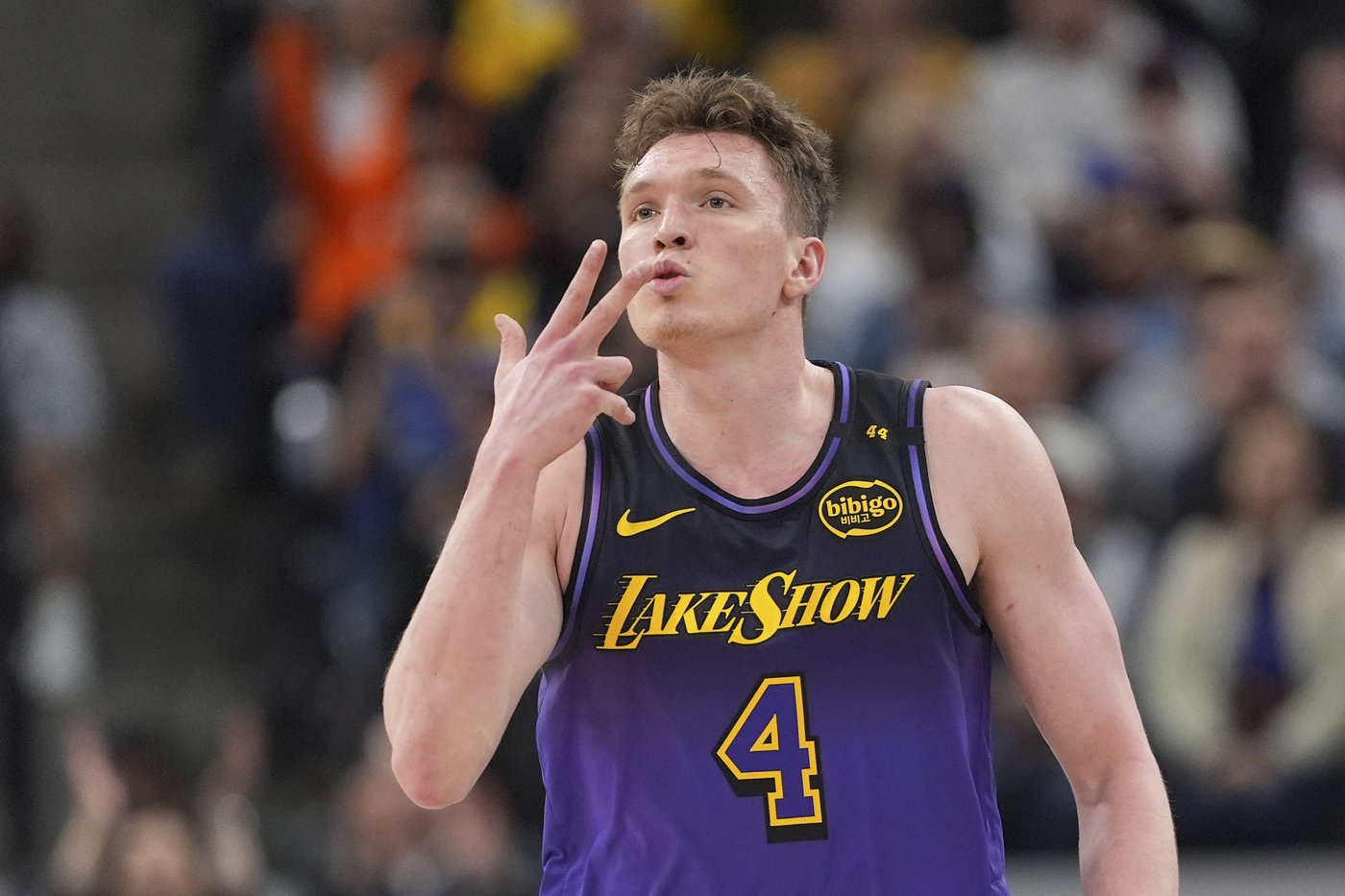 Lakers land center Mark Williams in trade with Hornets for Knecht and Reddish, AP source says | iNFOnews.ca