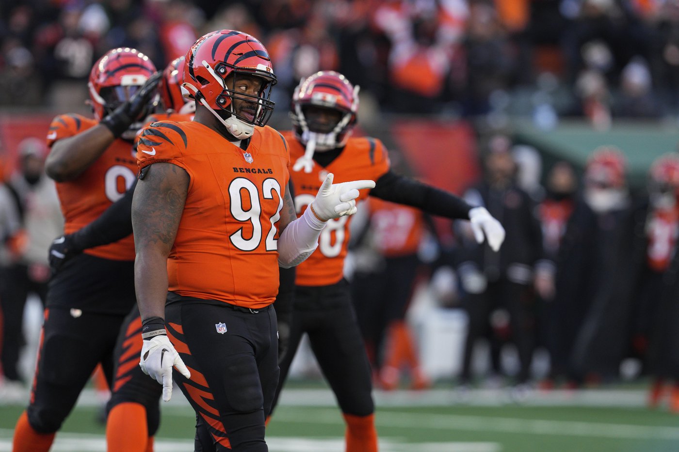 Russell Wilson throws for a season-high 414 yards and 3 TDs as the Steelers top the Bengals 44-38 | iNFOnews.ca Russell Wilson throws for a season-high 414 yards and 3 TDs as the Steelers top the Bengals 44-38 | iNFOnews.ca