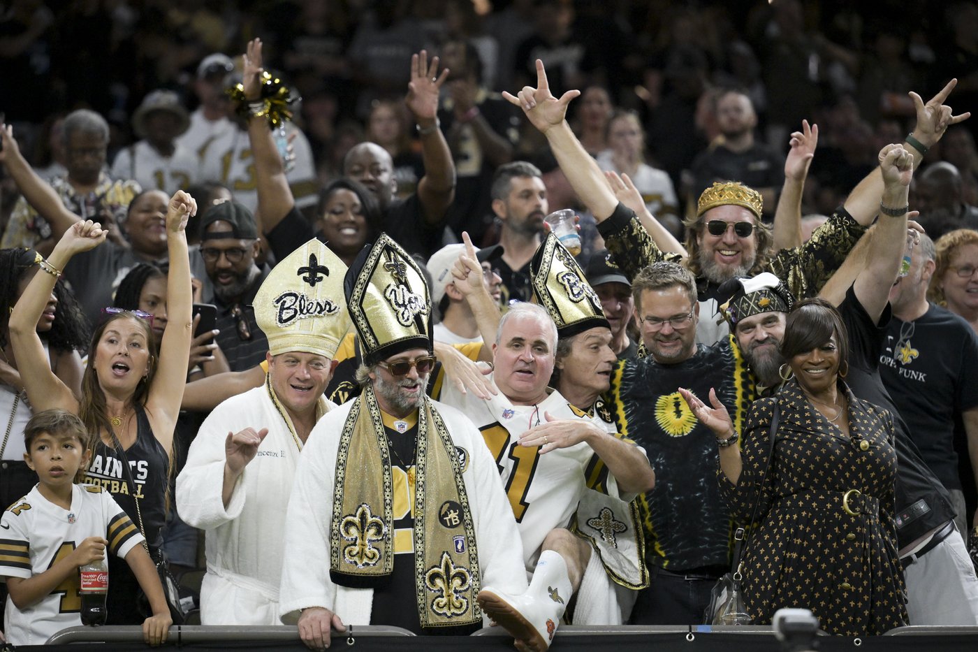 Surging Saints aim to rediscover their 'dome' advantage against the frustrated Eagles | iNFOnews.ca Surging Saints aim to rediscover their 'dome' advantage against the frustrated Eagles | iNFOnews.ca