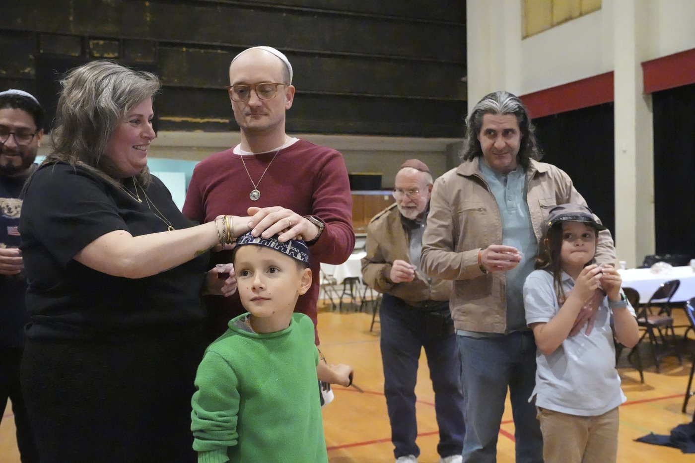 Jewish families channel Passover story after devastating losses in Los Angeles wildfires | iNFOnews.ca