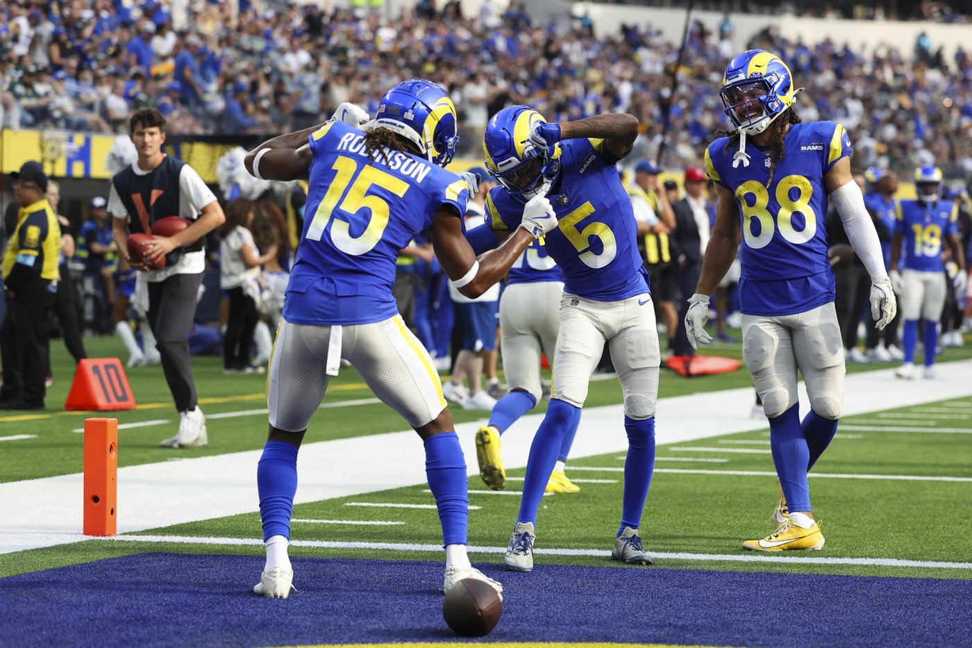 Three seasons after their Super Bowl triumph, the Rams are no longer a well-oiled winning machine | iNFOnews.ca