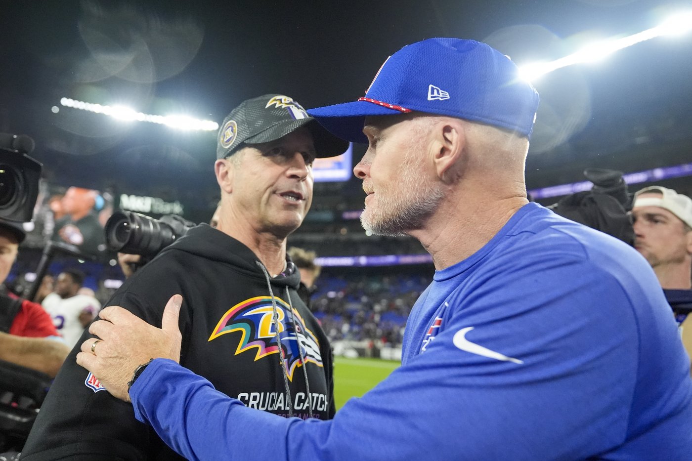 Henry runs for 199 yards and Jackson has 3 TDs as Ravens rout previously unbeaten Bills 35-10 | iNFOnews.ca Henry runs for 199 yards and Jackson has 3 TDs as Ravens rout previously unbeaten Bills 35-10 | iNFOnews.ca