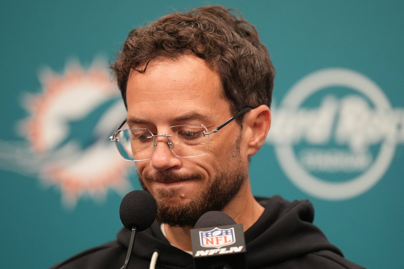 Miami fans boo as another last-minute loss leaves Dolphins reeling, and nobody is happy | iNFOnews.ca