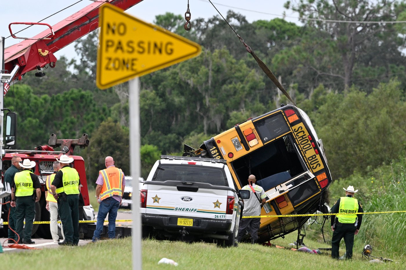 2 people killed, including a student, after Florida school bus rolls over in crash | iNwheels 2 people killed, including a student, after Florida school bus rolls over in crash | iNwheels