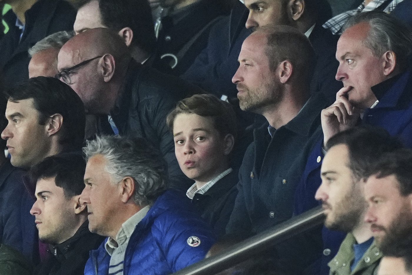 Royal hugs as Prince William watches his beloved Aston Villa play in Paris | iNFOnews.ca Royal hugs as Prince William watches his beloved Aston Villa play in Paris | iNFOnews.ca