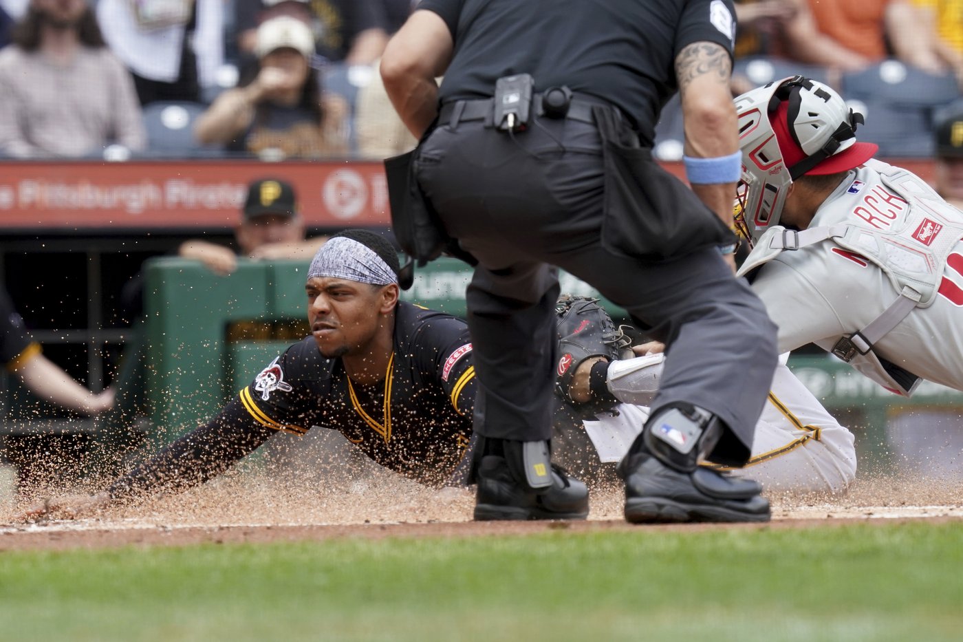 Skenes dominant into 8th, McCutchen hits go-ahead single as Pirates win 2-1 to sweep Phillies | iNFOnews.ca Skenes dominant into 8th, McCutchen hits go-ahead single as Pirates win 2-1 to sweep Phillies | iNFOnews.ca