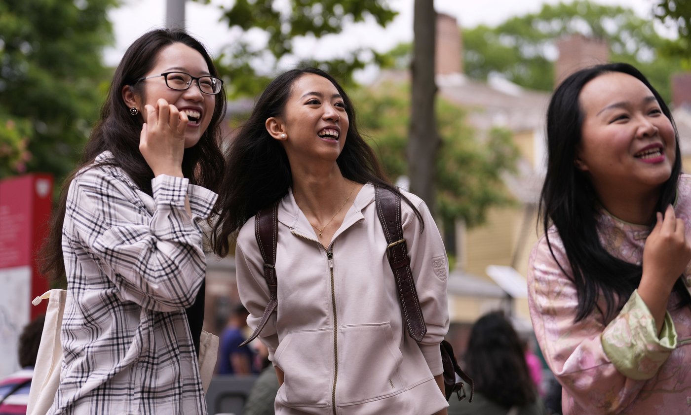 Chinese student struck a chord emphasizing humanity during Harvard commencement speech | iNFOnews.ca Chinese student struck a chord emphasizing humanity during Harvard commencement speech | iNFOnews.ca