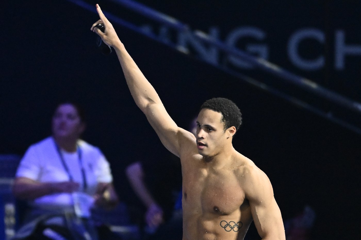 Crooks is the first to swim sub-20 seconds in 50 freestyle at short course worlds | iNFOnews.ca