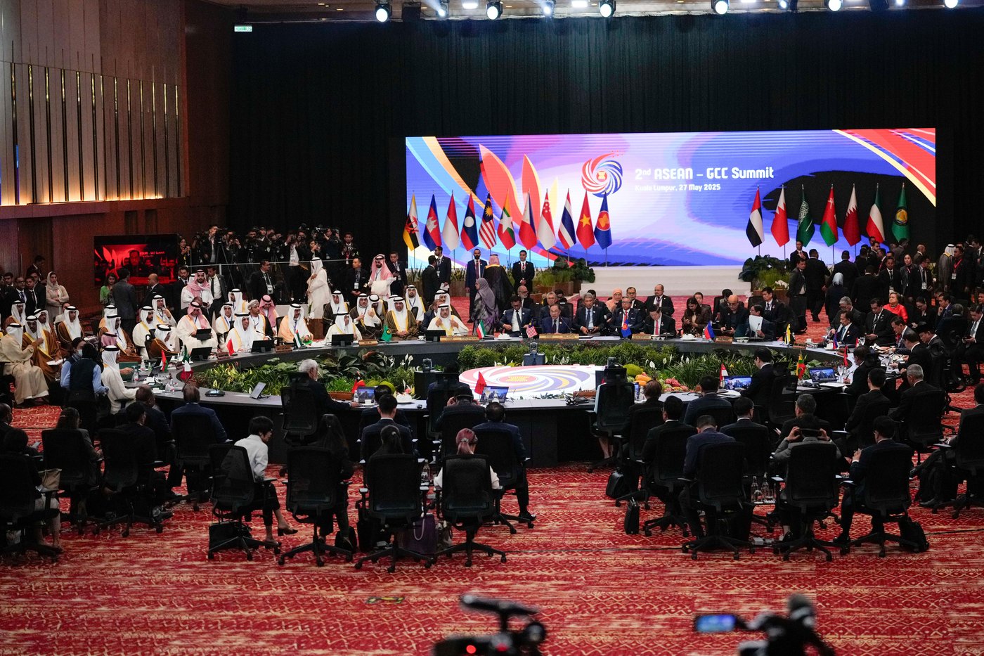 ASEAN opens summit with Persian Gulf nations and China as US threatens tariffs | iNFOnews.ca ASEAN opens summit with Persian Gulf nations and China as US threatens tariffs | iNFOnews.ca