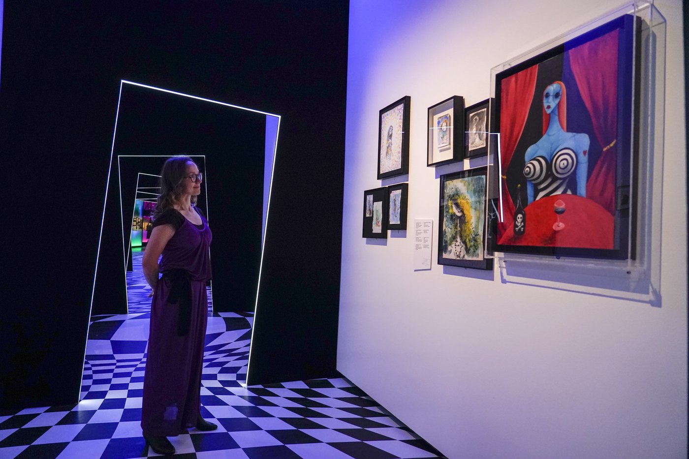 Tim Burton talks about his dread of AI as an exhibition of his work opens in London | iNFOnews.ca