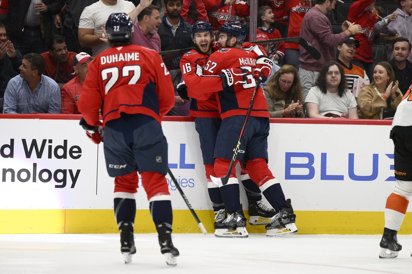 Capitals hand the Flyers a 6th consecutive loss, extend their win streak to 5 | iNFOnews.ca Capitals hand the Flyers a 6th consecutive loss, extend their win streak to 5 | iNFOnews.ca