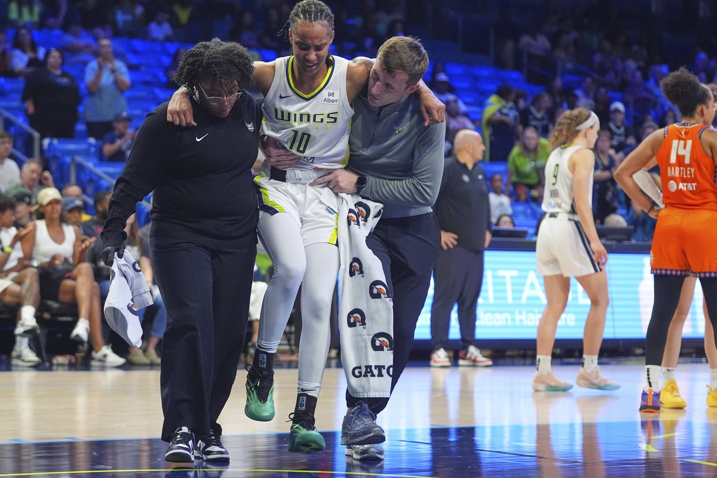 Short-handed Dallas Wings fall to Atlanta Dream 100-78 | iNFOnews.ca