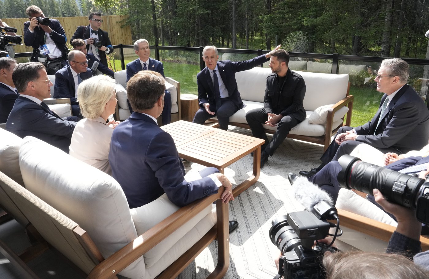 Canada pledges $4.3B in support for Ukraine as Carney, Zelenskyy meet at G7 | iNFOnews.ca