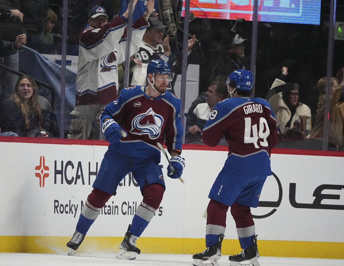 Kiviranta records hat trick, MacKinnon notches 2 assists as Avalanche beat Kraken 5-2 | iNFOnews.ca Kiviranta records hat trick, MacKinnon notches 2 assists as Avalanche beat Kraken 5-2 | iNFOnews.ca