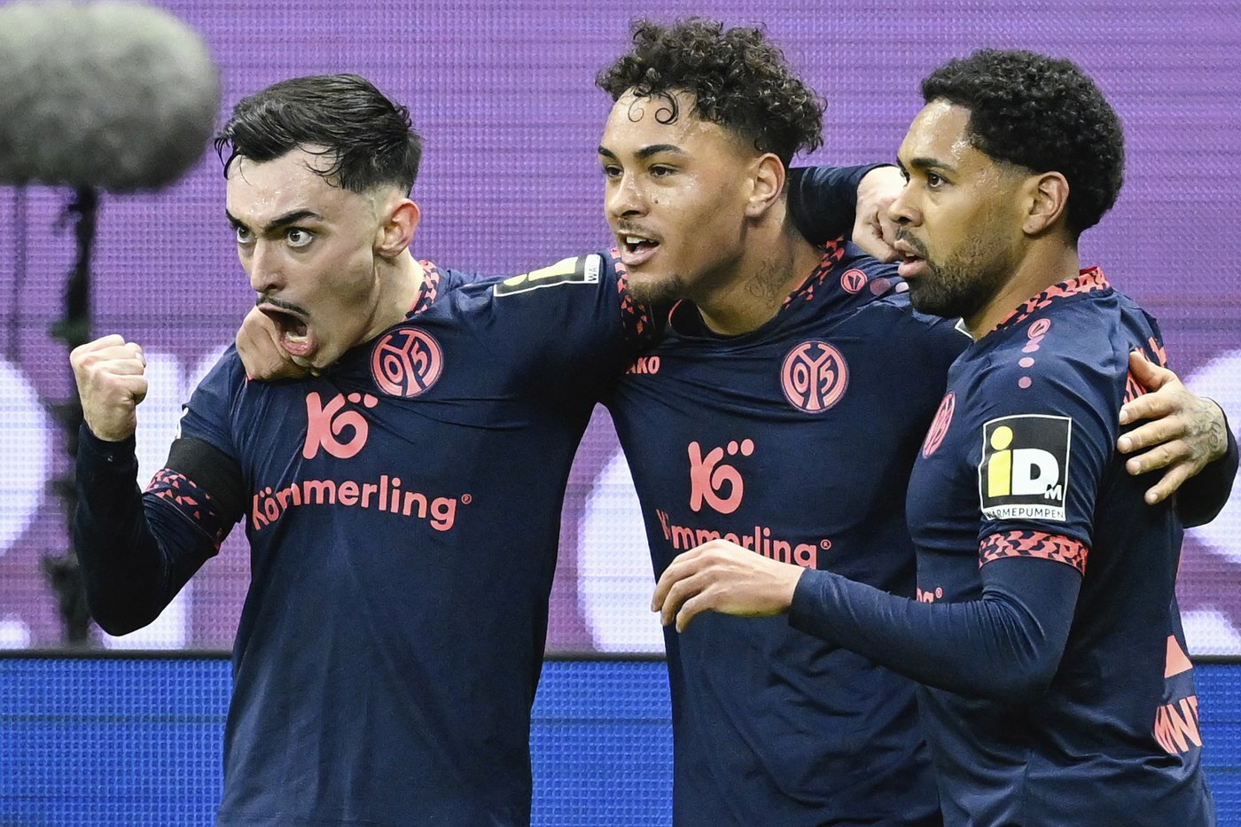 Wirtz, Schick star for Leverkusen in rout of Freiburg and keep pressure on Bayern | iNFOnews.ca Wirtz, Schick star for Leverkusen in rout of Freiburg and keep pressure on Bayern | iNFOnews.ca