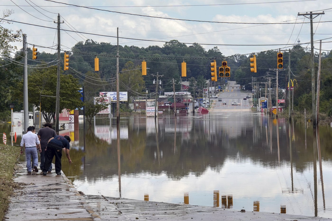 Death toll rises from Helene while supplies are rushed to North Carolina and Florida digs out | iNFOnews.ca Death toll rises from Helene while supplies are rushed to North Carolina and Florida digs out | iNFOnews.ca