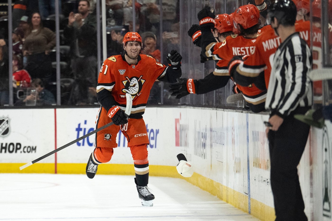 Cutter Gauthier has 1st hat trick in 4-point night to send surging Ducks past Panthers, 7-3 | iNFOnews.ca