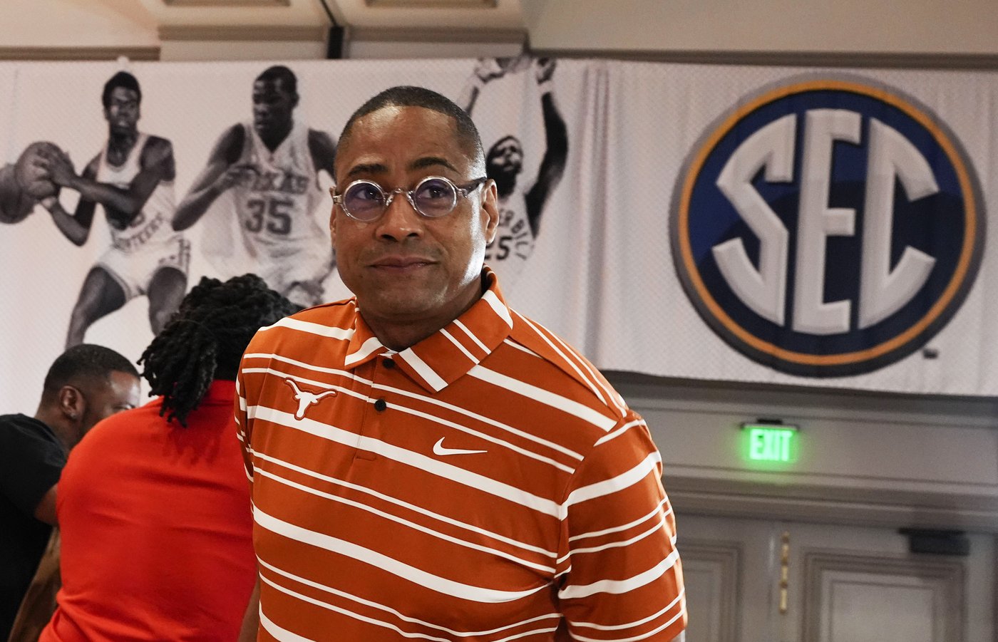 No. 19 Texas says hello to the SEC as Terry and the Longhorns join new league with rebuilt roster | iNFOnews.ca