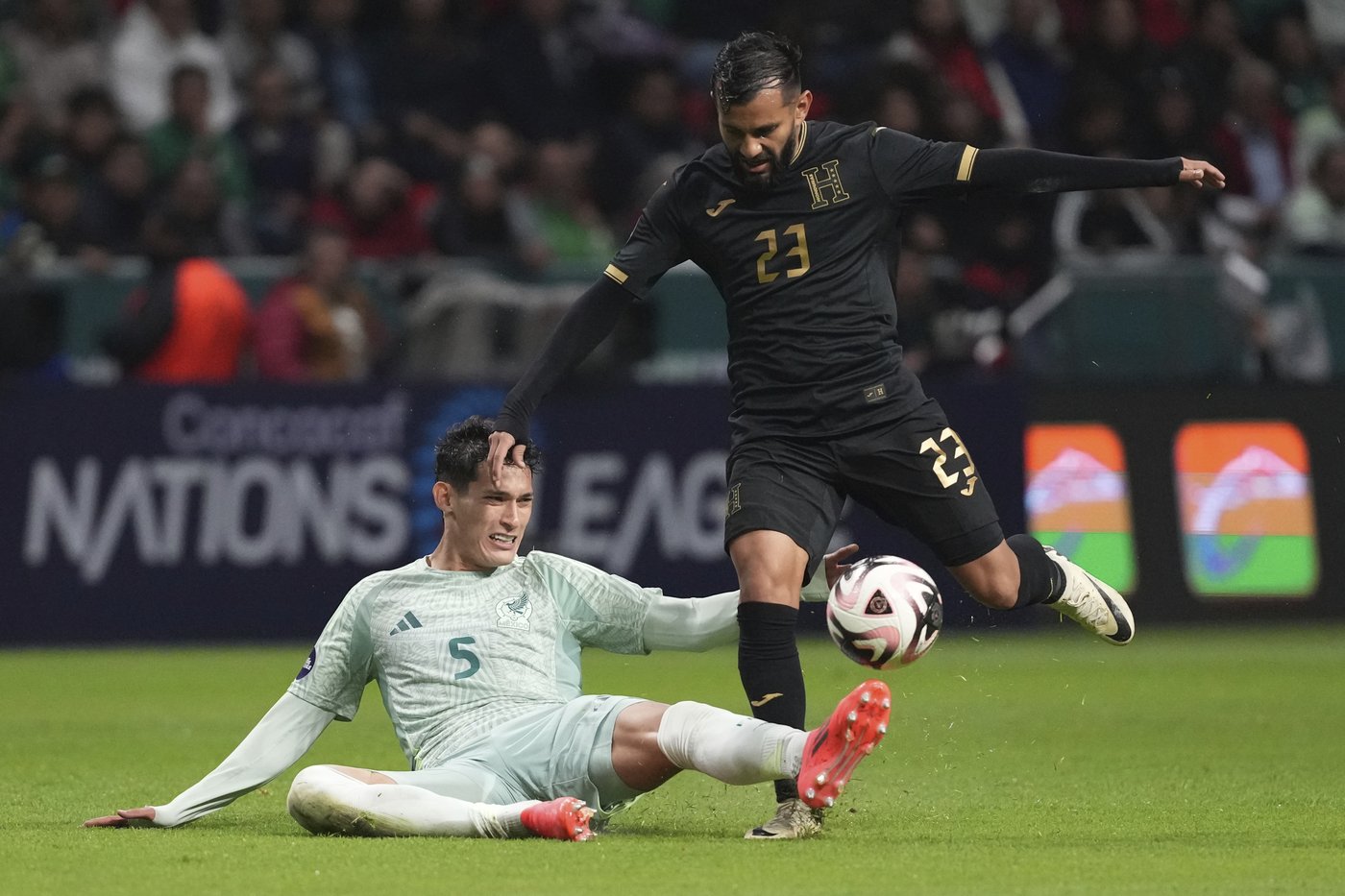 Mexico overcomes 2-goal deficit, reaches CONCACAF Nations League semifinals with US, Canada, Panama | iNFOnews.ca Mexico overcomes 2-goal deficit, reaches CONCACAF Nations League semifinals with US, Canada, Panama | iNFOnews.ca