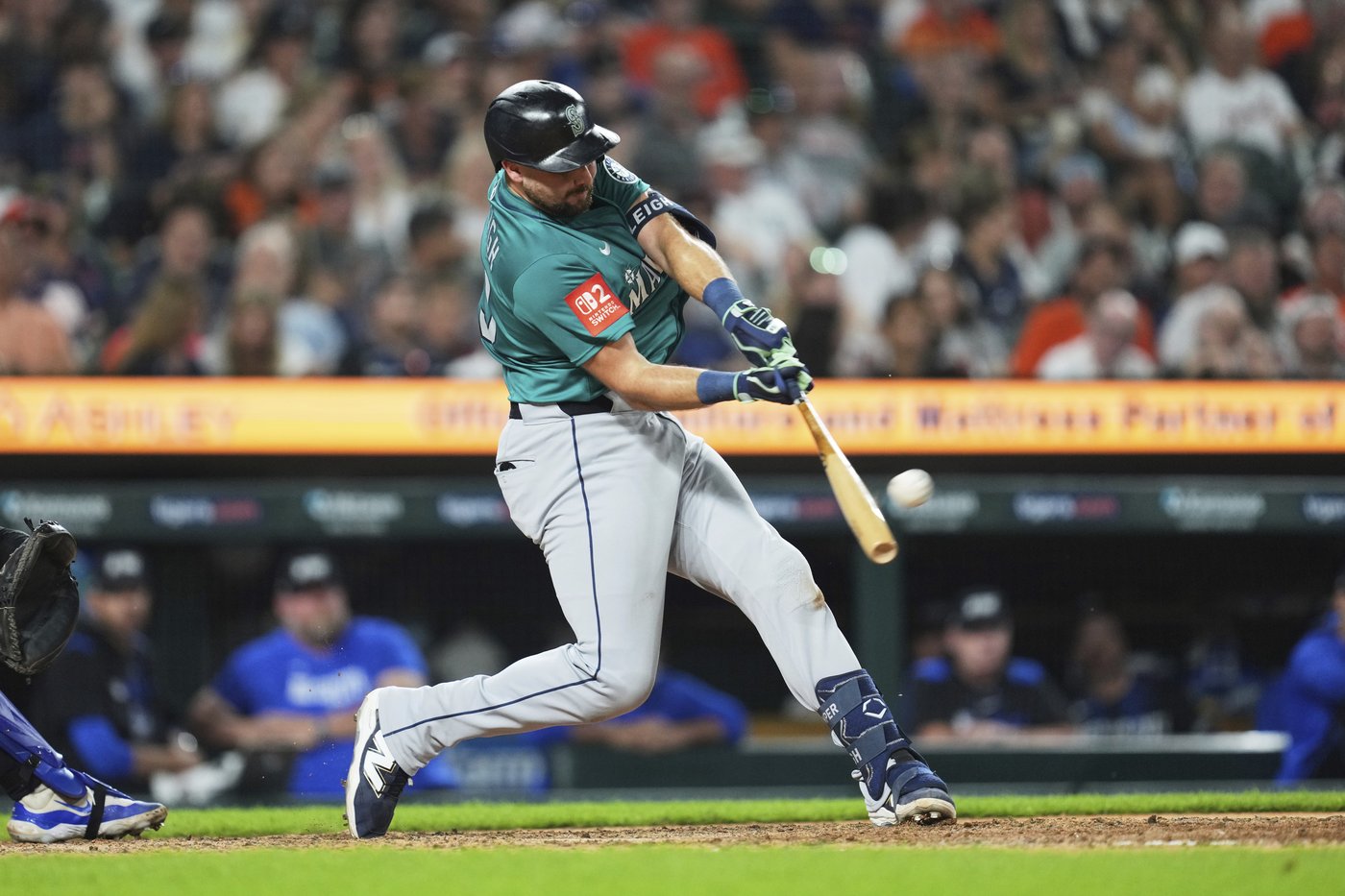 Mariners' Cal Raleigh breaks AL record with 38 homers before the All-Star break | iNFOnews.ca Mariners' Cal Raleigh breaks AL record with 38 homers before the All-Star break | iNFOnews.ca