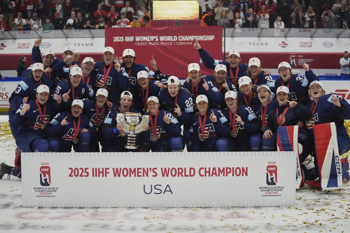 Classic encounter on ice as United States wins women's hockey worlds 4-3 in OT against Canada | iNFOnews.ca Classic encounter on ice as United States wins women's hockey worlds 4-3 in OT against Canada | iNFOnews.ca