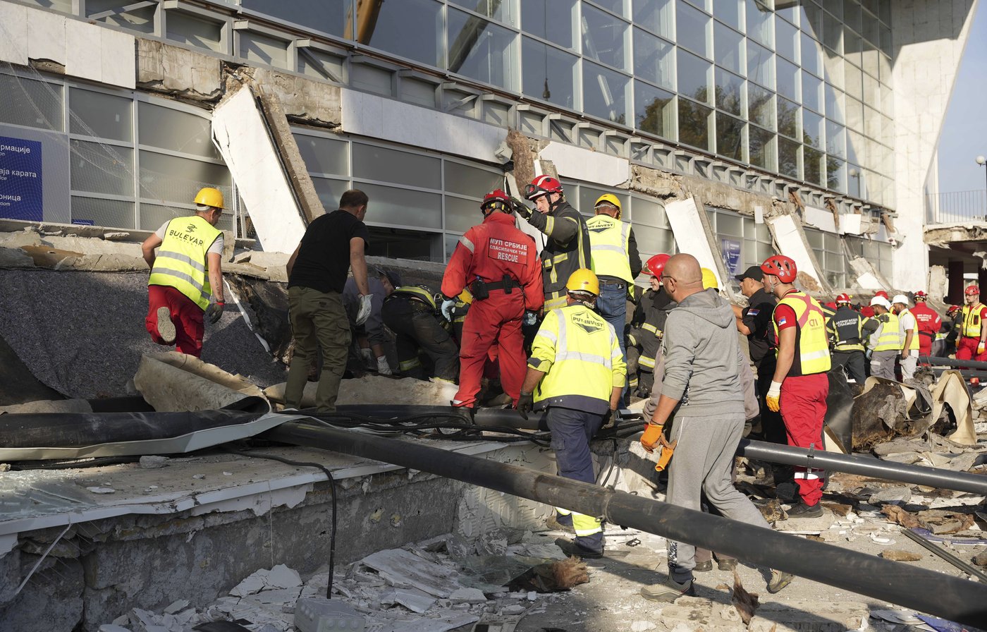 Roof collapse at Serbian railway station kills at least 14 | iNFOnews.ca Roof collapse at Serbian railway station kills at least 14 | iNFOnews.ca